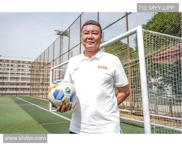 吴秀英专访：追忆足球生涯的辉煌与挑战